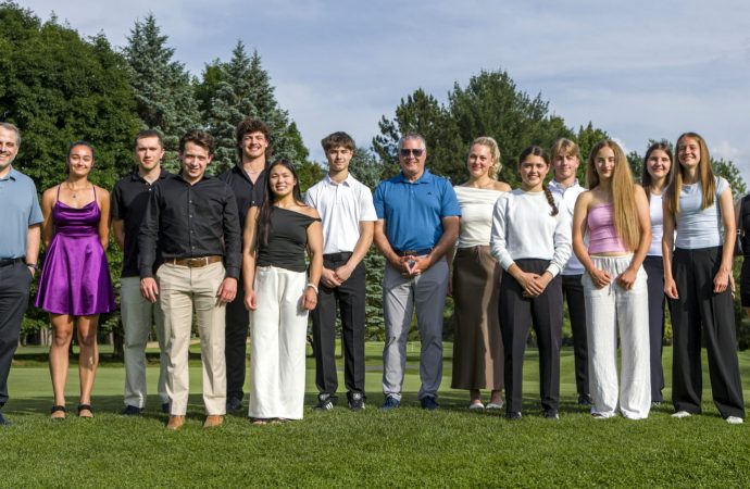 La Classique de golf des Champions remet 17 500 $ en bourses à 14 athlètes et intervenants sportifs