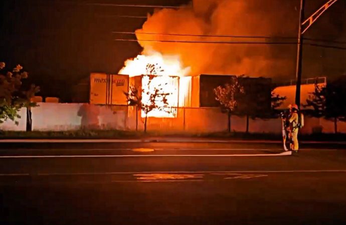Incendie sur la rue Laferté : des semi-remorques 53 pieds ont été la proie des flammes