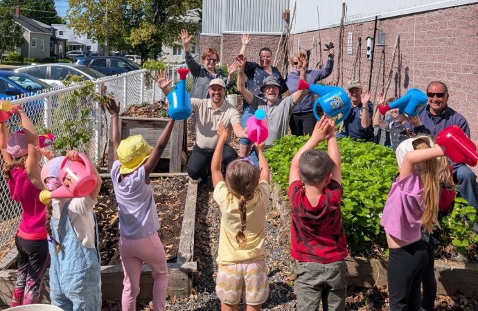 Le Jardin’Âge fait peau neuve grâce au soutien du Programme de soutien aux initiatives environnementales