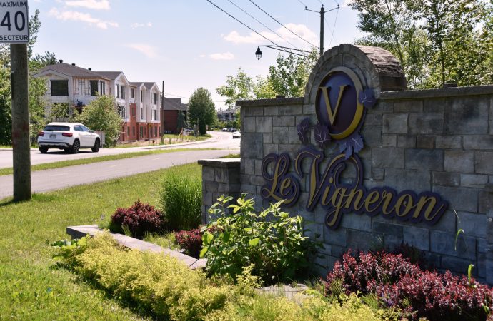 Circulation dans le secteur du Vigneron : des citoyens réclament une deuxième sortie