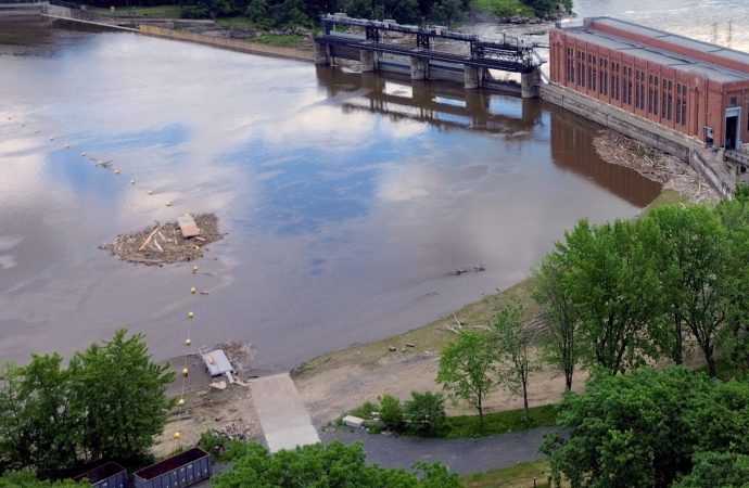 Saison nautique à la dérive : Hydro-Québec confirme que la grève du temps supplémentaire prolonge les délais au barrage Hemmings