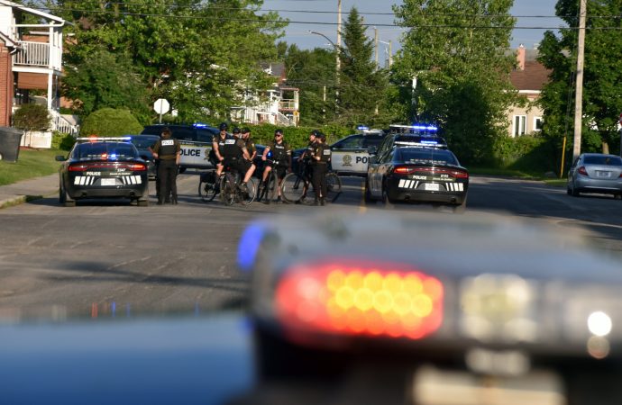 Signalement d’individus possiblement armés : important déploiement policier à Drummondville