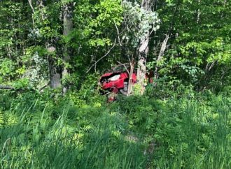Une violente sortie de route après une embardée sur la route 155 fait deux blessés