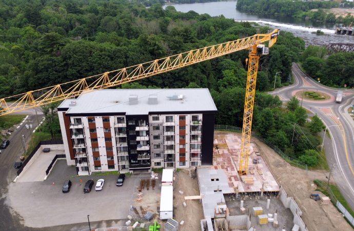 Logement : les inquiétudes des locataires résonnent aussi à Drummondville en pleine campagne électorale