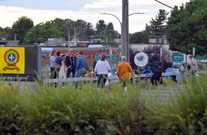 Cinq outrages au tribunal : Mylène Hébert arrêtée à Drummondville au terme du délai accordé par le tribunal