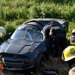 La conductrice a perdu la maîtrise de sa voiture sport avant d'effectuer plusieurs tonneaux @ Crédit photo Éric Beaupré Vingt55. Tous droits réservés (11)