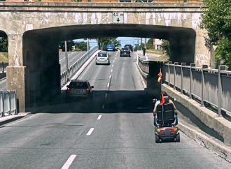 Quadriporteur dans le tunnel Saint-Joseph : une manœuvre risquée des automobilistes réclament un meilleur encadrement