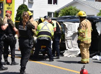 Capotage : trois véhicules impliqués, une conductrice transportée à l’hôpital à Drummondville