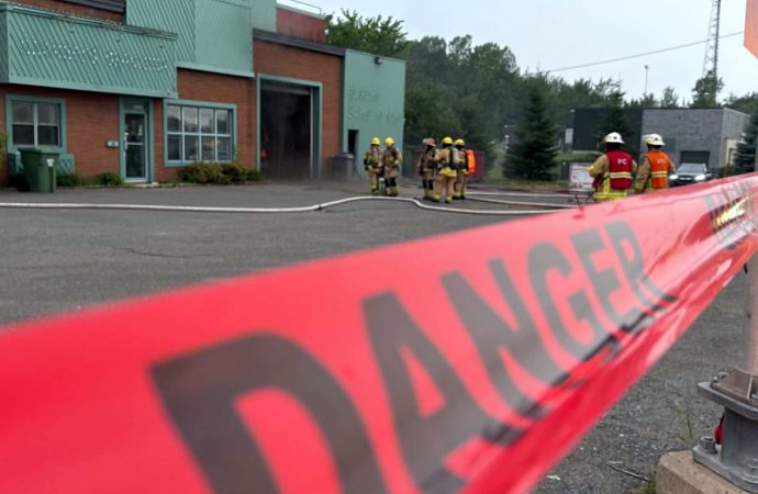 Début d’incendie dans un immeuble mixte de Drummondville : une locataire incommodée par la fumée