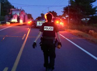 Collision entre un véhicule et un tracteur agricole à Saint-Félix-de-Kingsey : la SQ poursuit son enquête