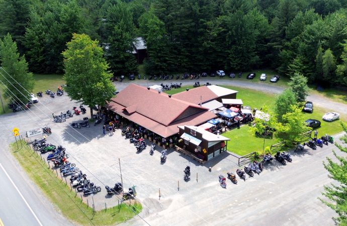 Tourisme : L’Illégal 255, un plaisir coupable devenu l’une des destinations par excellence de la région