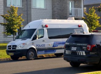 Montréal va de l’avant avec les caméras corporelles : la FPMQ souhaite un déploiement partout au Québec