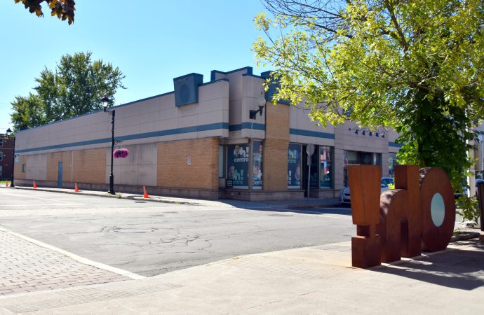Salle de spectacle au centre-ville : même endroit, nouvel édifice, le projet pourrait faire l’objet d’une nouvelle vision