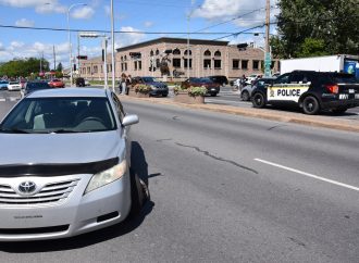 Accident sur le boulevard Saint-Joseph : un véhicule se retrouve en sens inverse à la suite de l’impact.