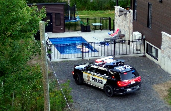 Noyade : un enfant de 5 ans perd la vie dans une piscine résidentielle à Drummondville
