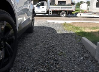 Nouveau quartier à Drummondville : des citoyens dénoncent des accès à leurs stationnements à géométrie variable et des erreurs d’urbanisme