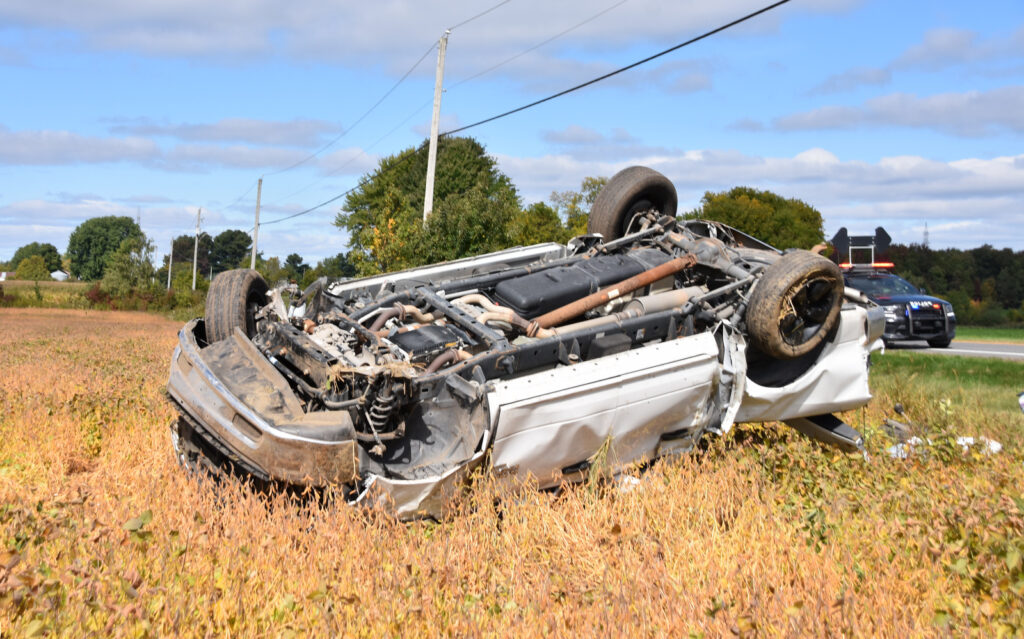Accident camion Boul St Joseph Drummondville Photo Eric Beaupre Vingt55 tous droits reserves-003