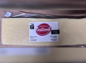 Alerte alimentaire au Québec : du fromage cheddar Coaticook rappelé en raison d’un risque de Listeria