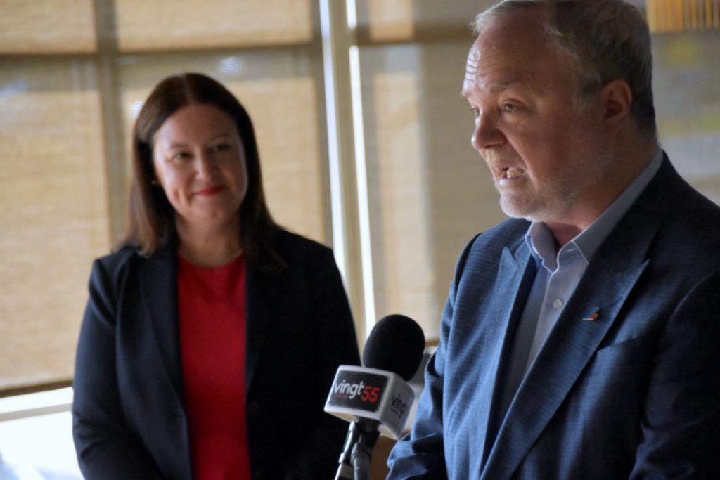 Alexandra Houle candidate au PLQ a présenté son parcours, les raisons de son engagement politique et surtout les dossiers qu’elle entend placer au cœur de sa campagne @ Crédit photo Eric Beaupré Ving (4)