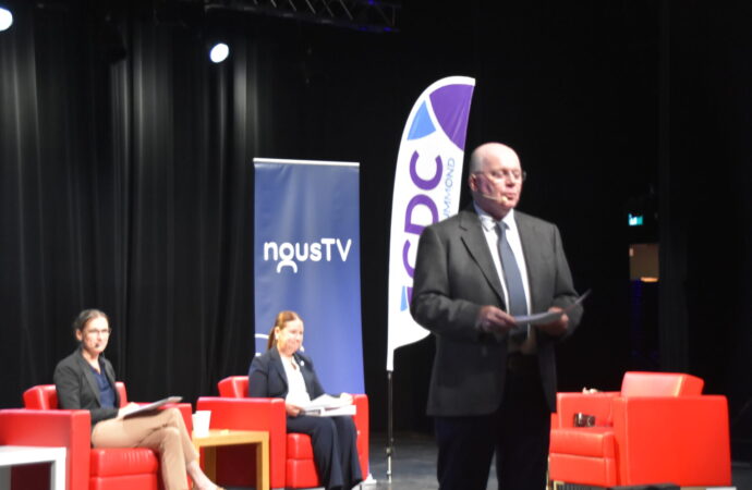 Table ronde de la CDC : les enjeux sociaux et communautaires ont trouvé écho au cœur de la campagne électorale à Drummondville