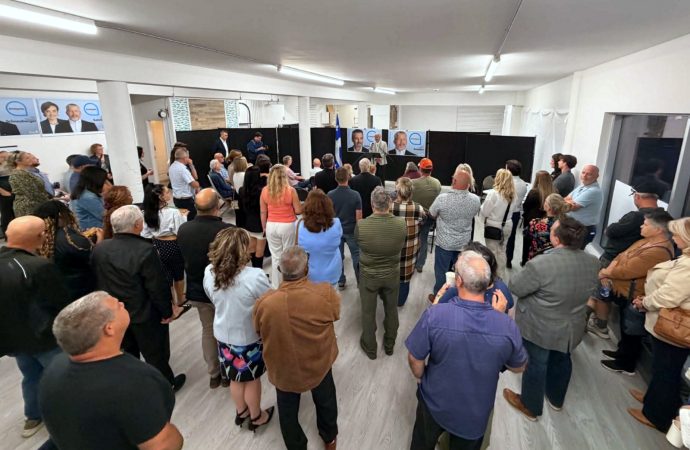 Ouverture du local électoral : Schneeberger et Saindon dressent leur bilan et lancent leurs priorités
