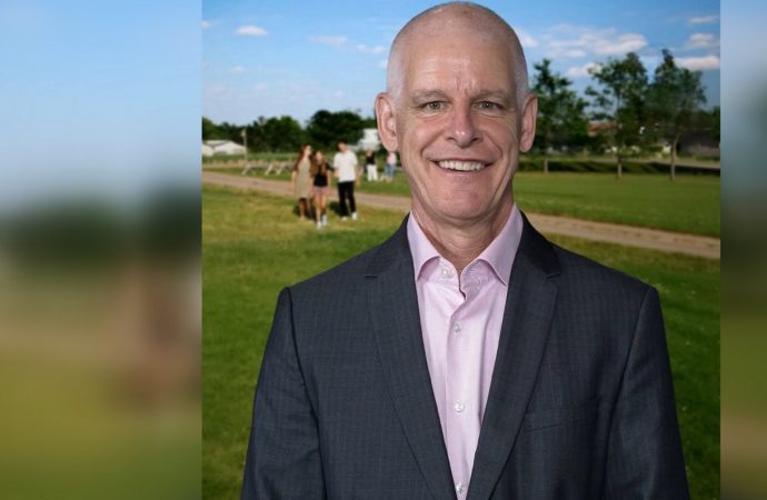 Colin Hendry portera les couleurs du Parti libéral dans Drummond–Bois-Francs