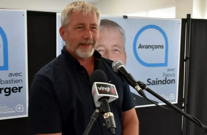 Patrick Saindon privilégie le terrain avant les discours et va à la rencontre des citoyens