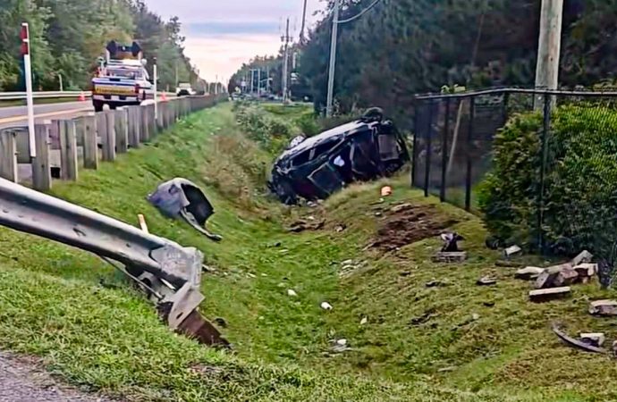 Violente embardée sur la route 139 : un jeune passager gravement blesse la conductrice arrêtée pour conduite avec les capacités affaiblies