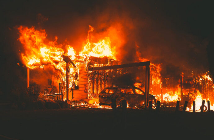 Un incendie majeur détruit complètement une résidence à Saint-Théodore-d’Acton