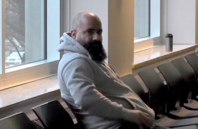 Procès d’Abd Alabdullah : l’accusé nie catégoriquement les gestes sexuels et accusations reprochés