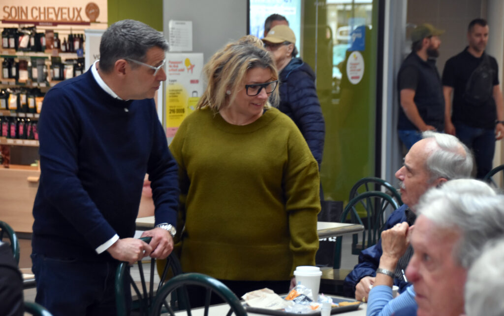 Le chef conservateur Éric Duhaime, Myriam Cournoyer et Laura Tremblay. @ Crédit photo Eric Beaupré Vingt55 Tous droits réservés (13)