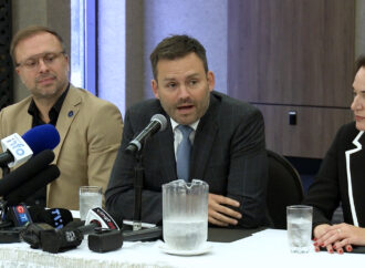 Paul St-Pierre Plamondon réunit ses troupes à Drummondville : un premier caucus sous le signe de la collaboration