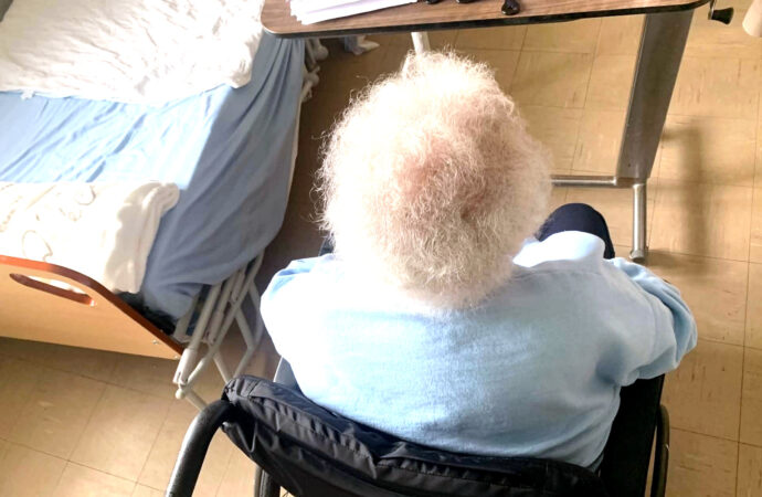 Aide médicale à mourir : Ottawa veut autoriser les demandes anticipées et mettre fin à l’élargissement aux maladies mentales