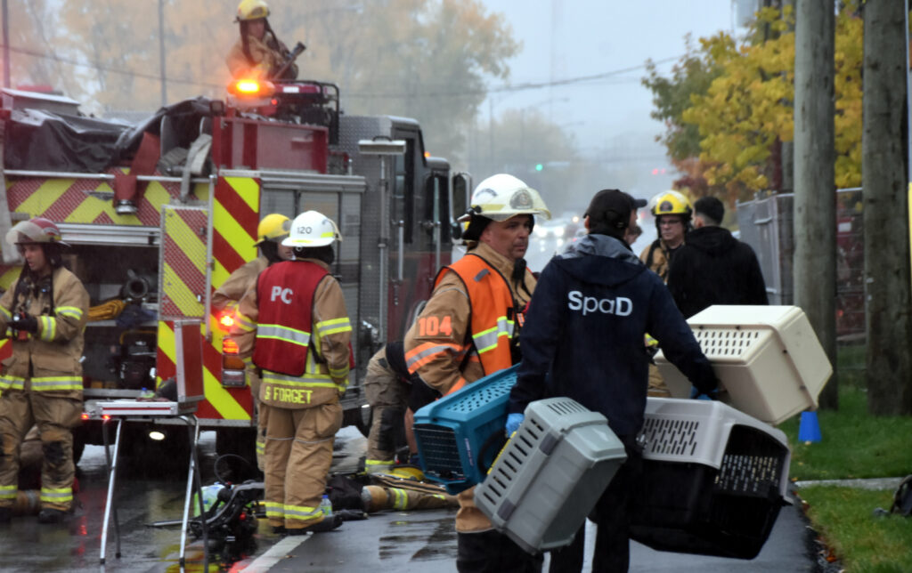 incendie boul Lemire Crédit photo Eric Beaupré Vingt55 tous drtois reservés (8)