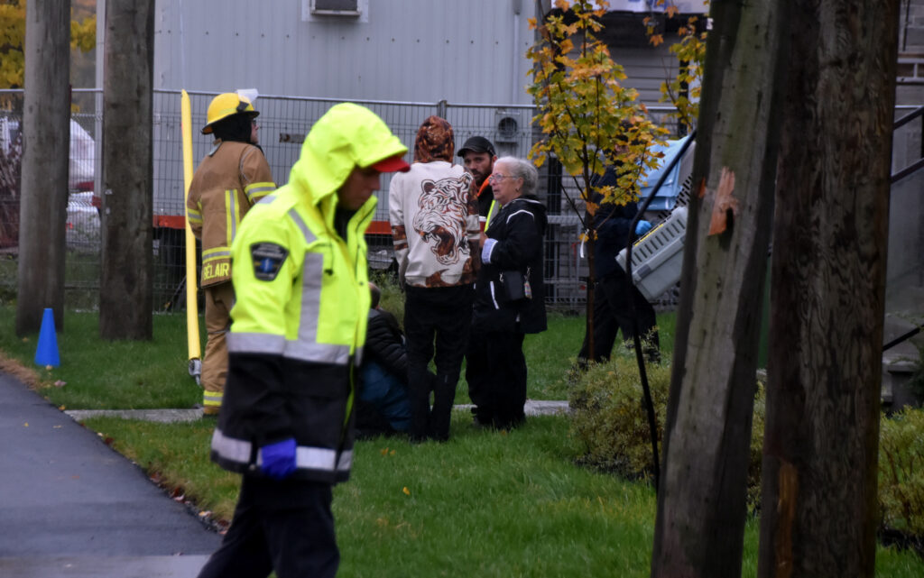 incendie boul Lemire Crédit photo Eric Beaupré Vingt55 tous drtois reservés (9)